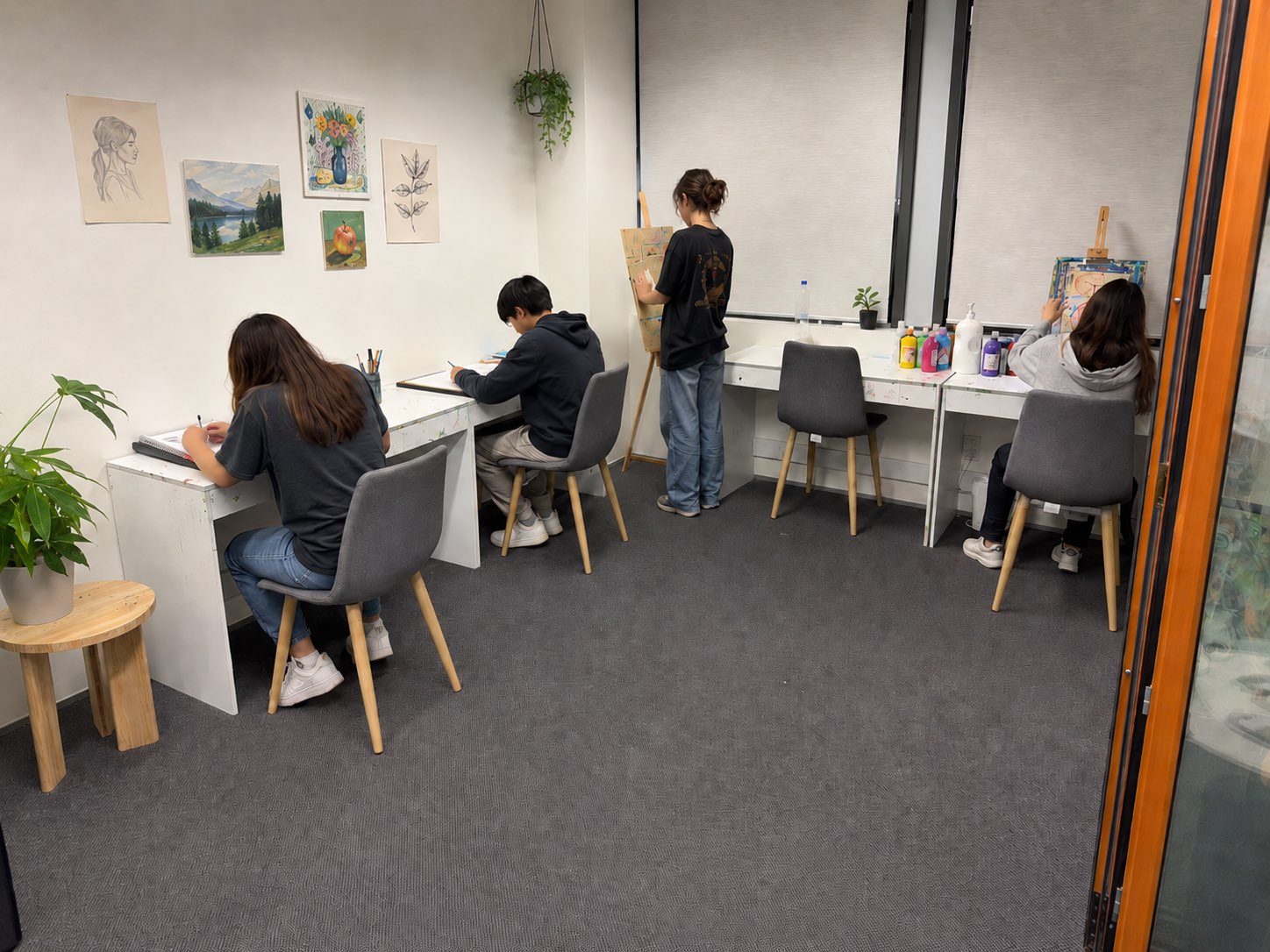 Independent painting and practice area
